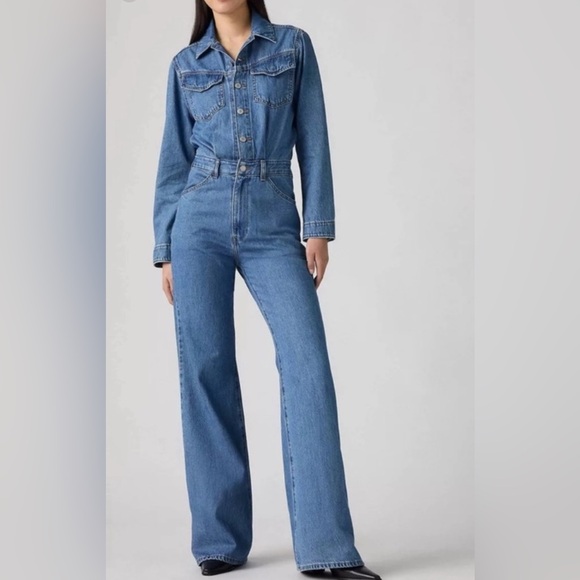 Levi's Women's Classic Blue Denim Overalls